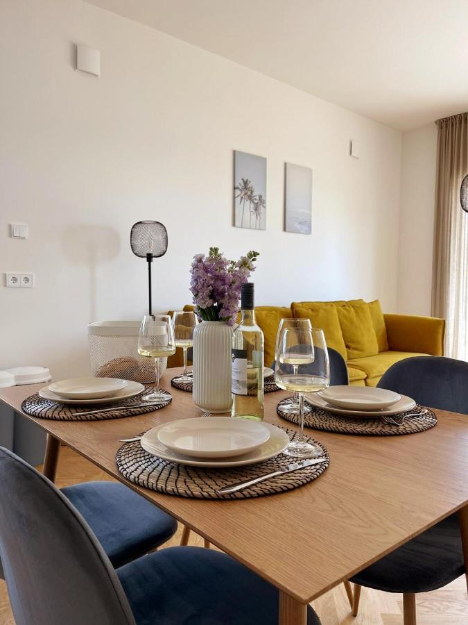 Apartment Modernes Am Mit Terrasse