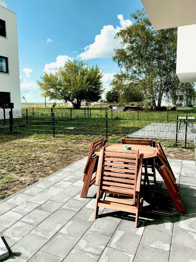 Modernes Am Mit Terrasse * Grossraeschen